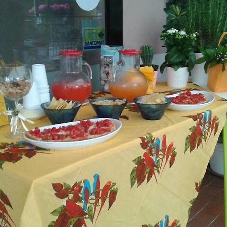 Hotel Gialpina Viserba Di Rimini Zewnętrze zdjęcie